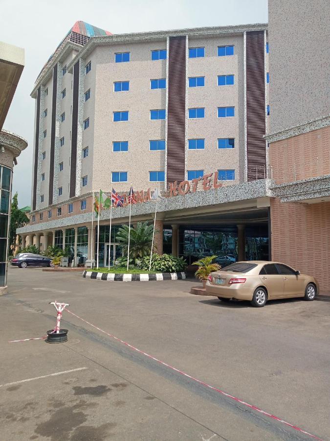 Barcelona Hotels, Abuja Mobushipe Extérieur photo